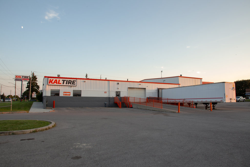 Actual property frontage at 1290 Hopkins Street, Whitby, Ontario L1N 6A9